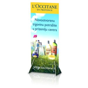 L`Occitane display s nogicama 2